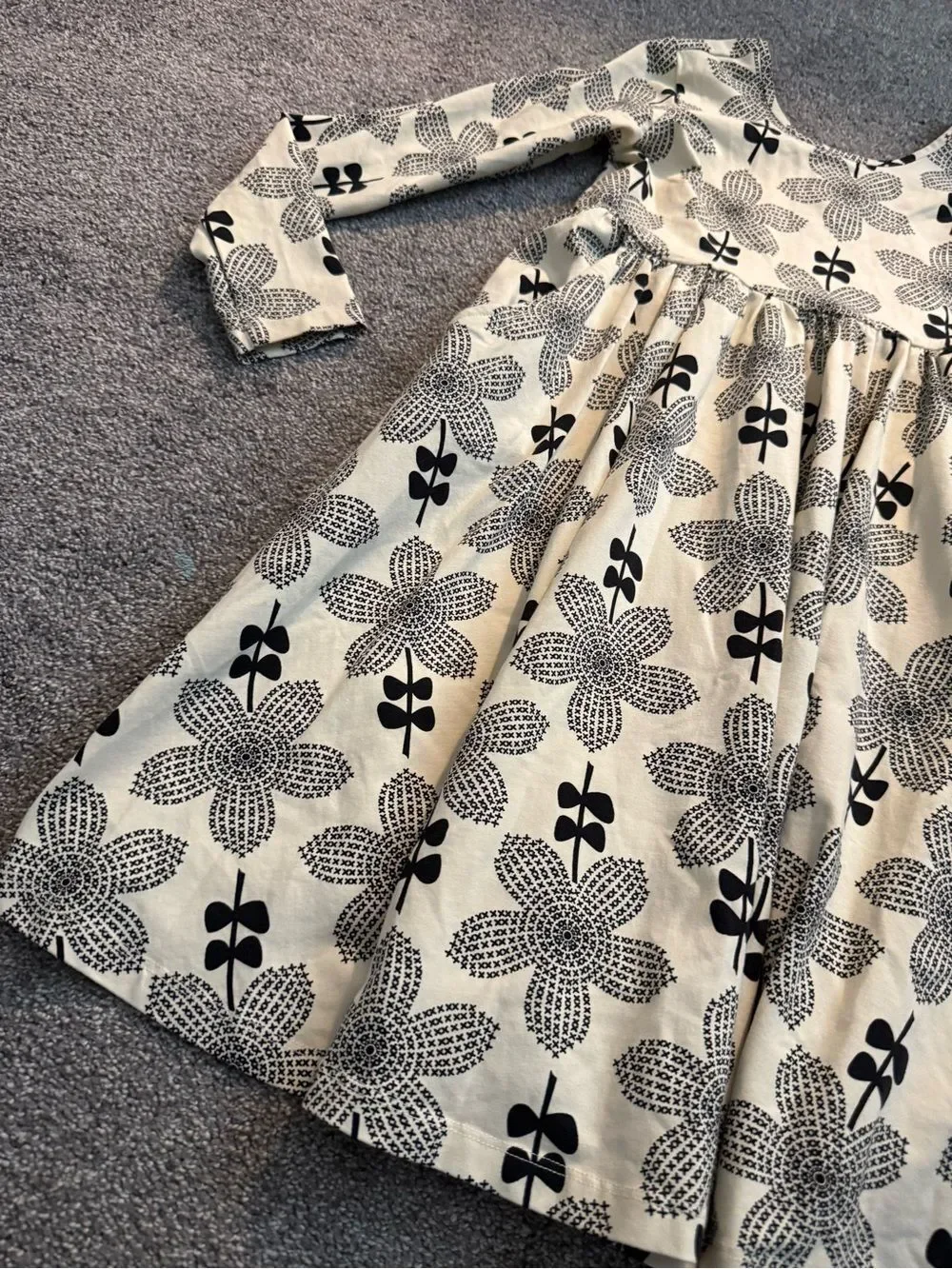 Hanna Andersson Cream Dress with Black Floral Print Sz 140cm
